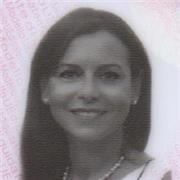 Sono una docente di Arte e Immagini laureata in Architettura presso la Federico II di Napoli offro lezioni in smart working